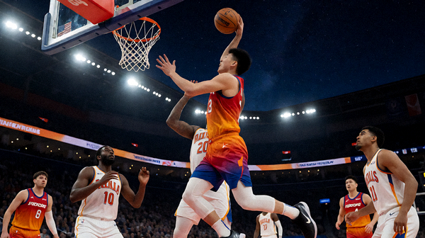 星空综合NBA篮球比赛空中接力扣篮精彩瞬间职业赛场画面